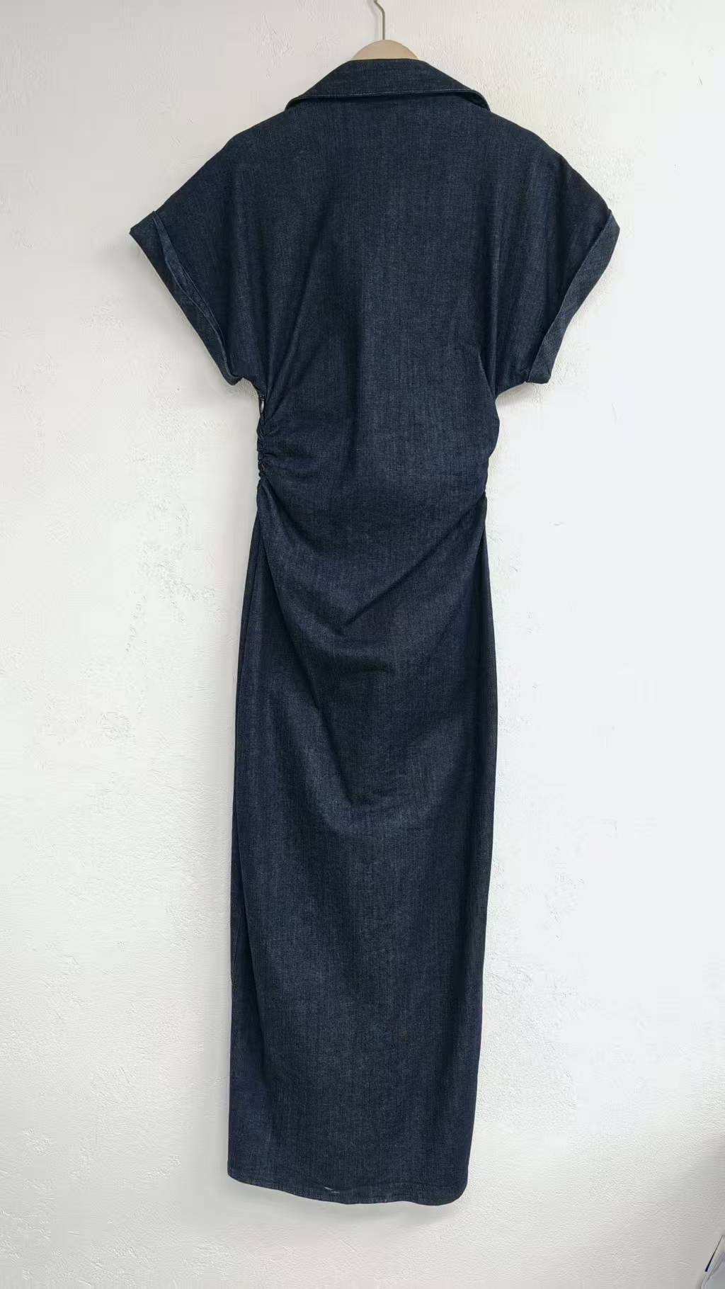 Short-sleeved denim dress