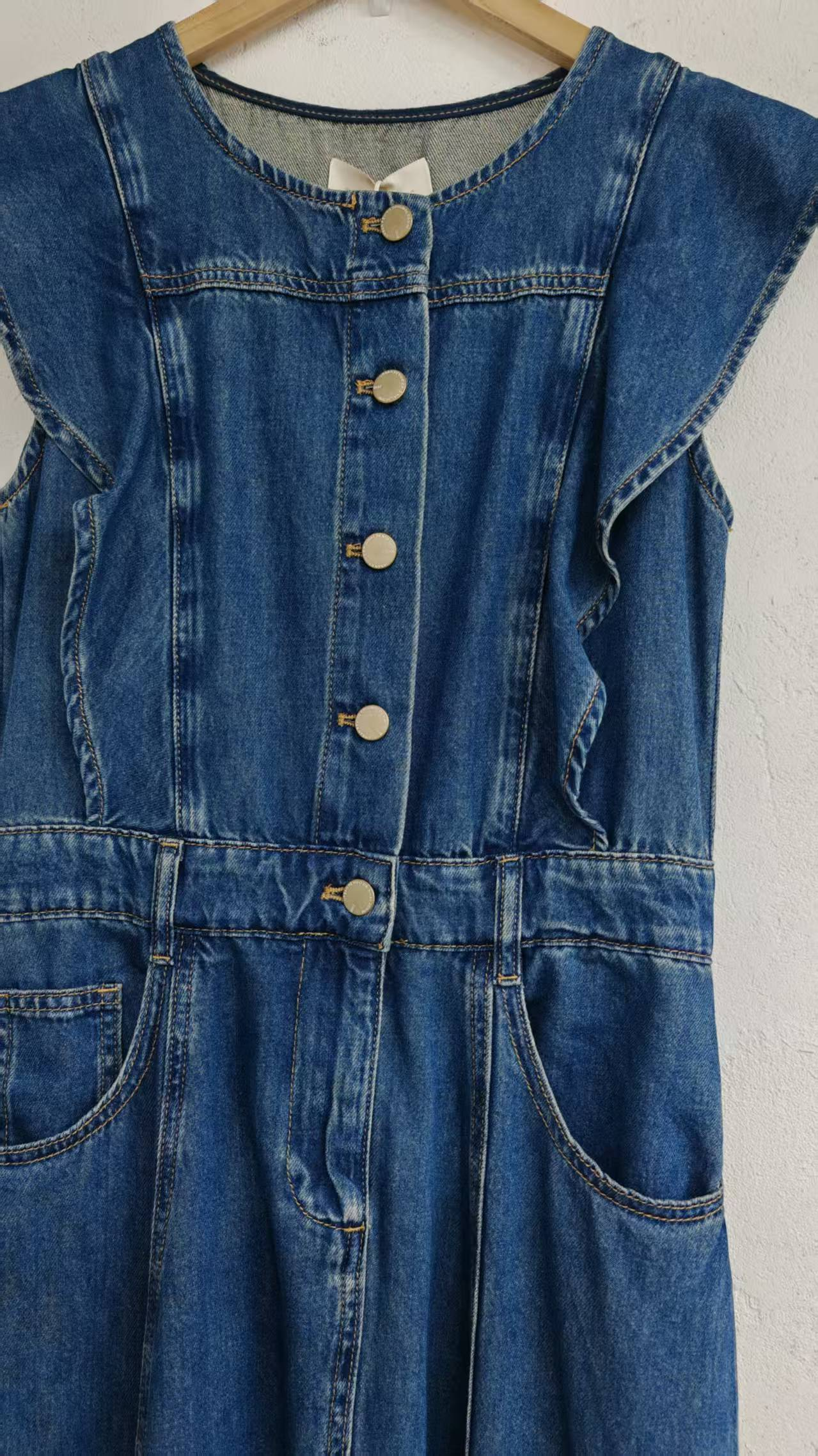 Short-sleeved denim dress