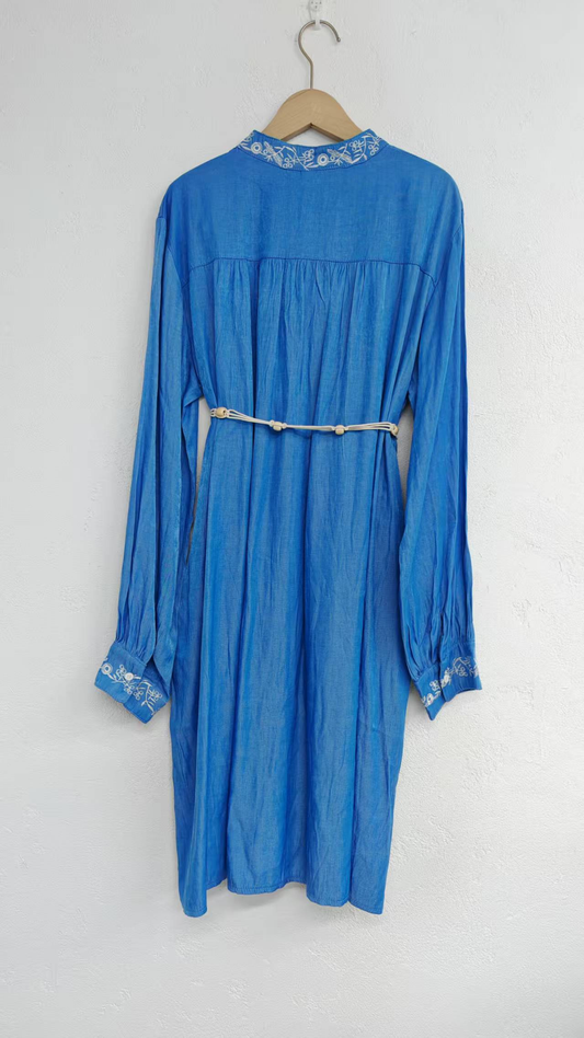 Long-sleeved denim dress