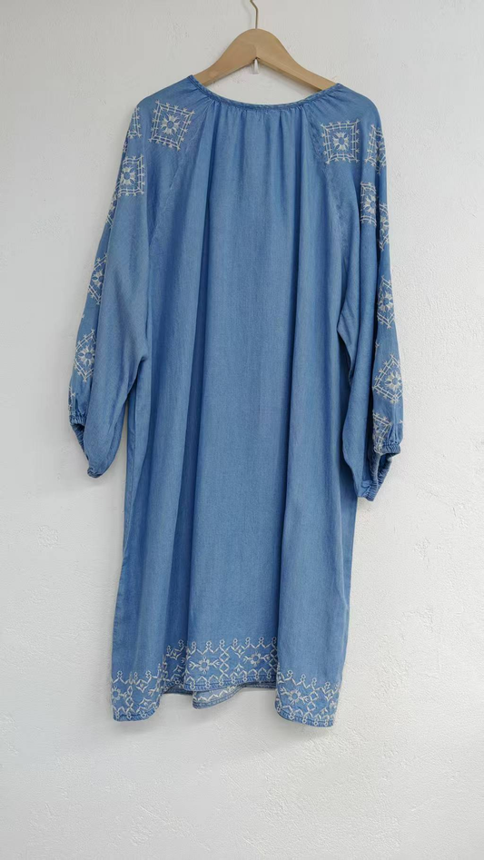 Long-sleeved denim dress