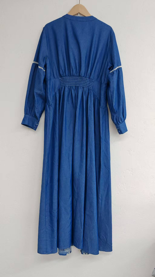 Long-sleeved denim dress