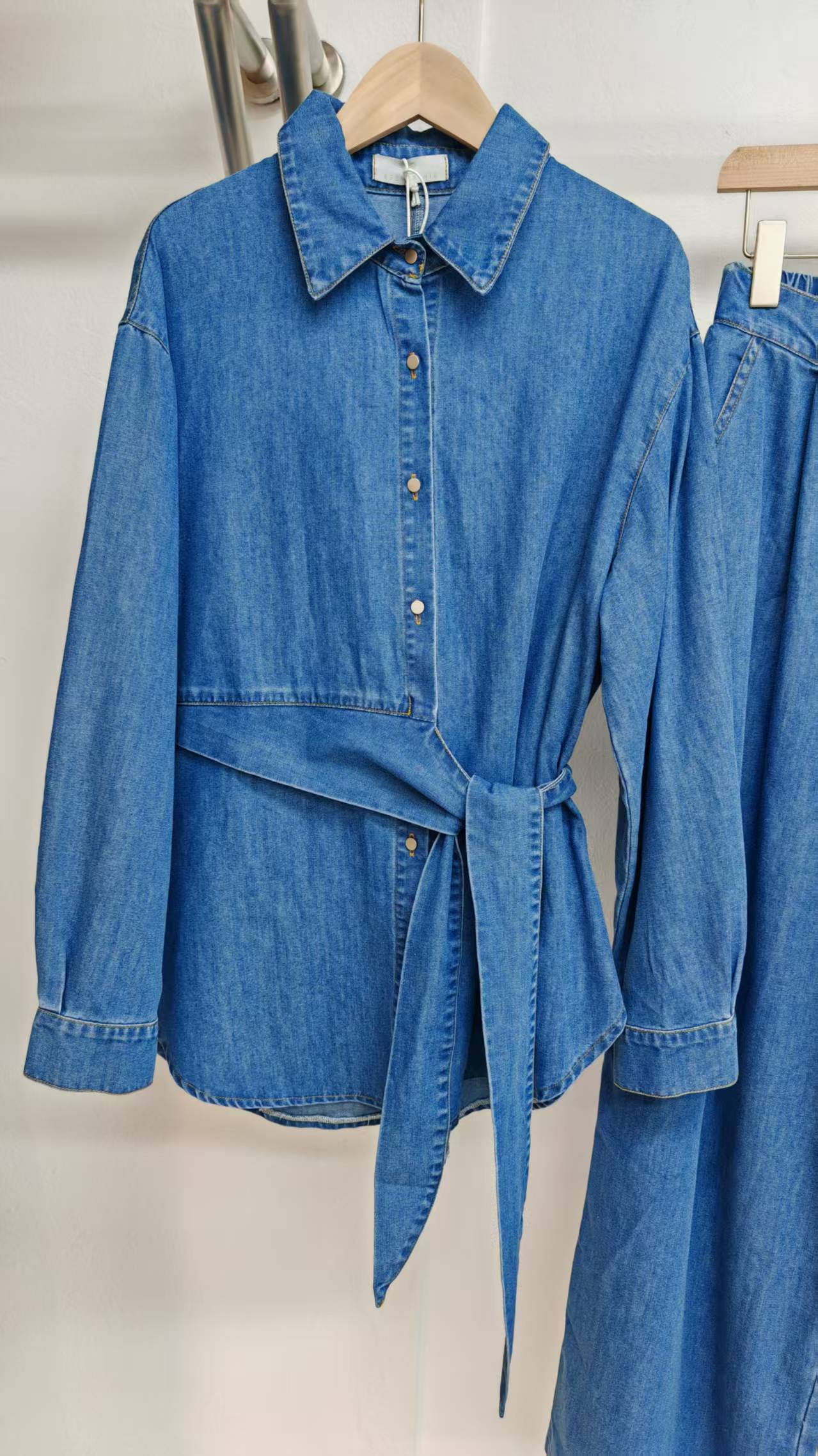 Jeans suit