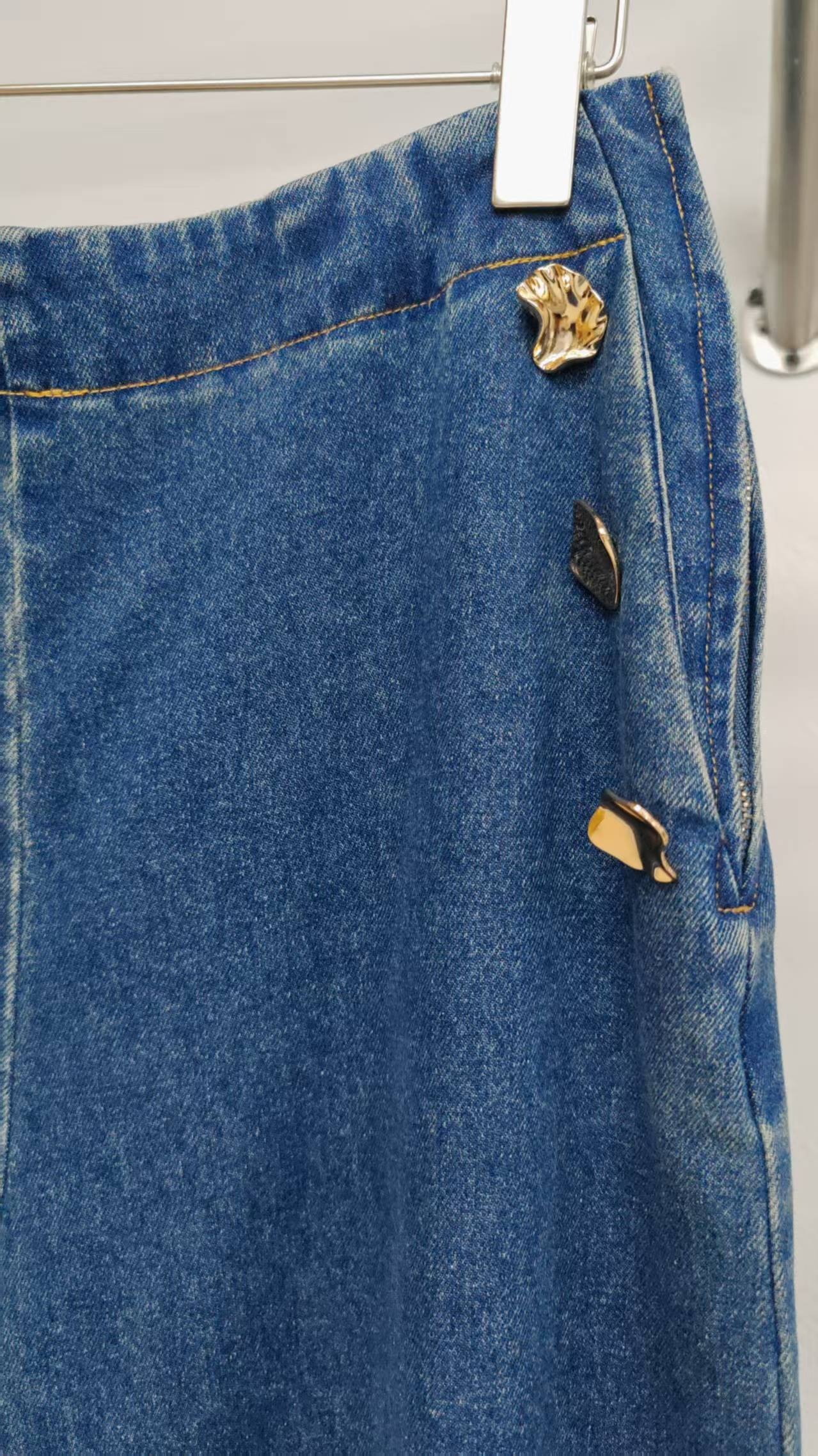 Jeans suit