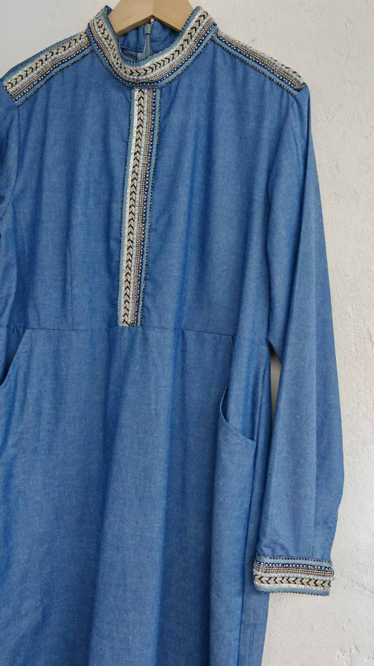 Long-sleeved denim dress