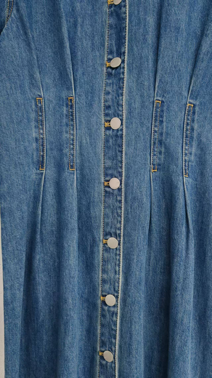 Short-sleeved denim dress
