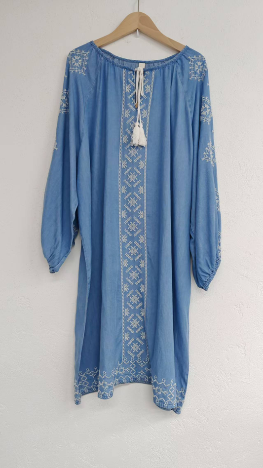 Long-sleeved denim dress