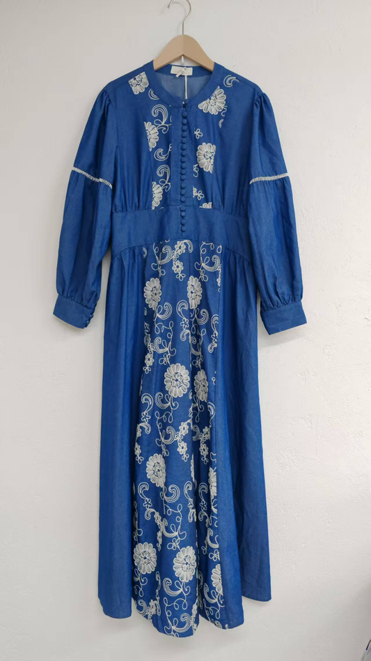 Long-sleeved denim dress