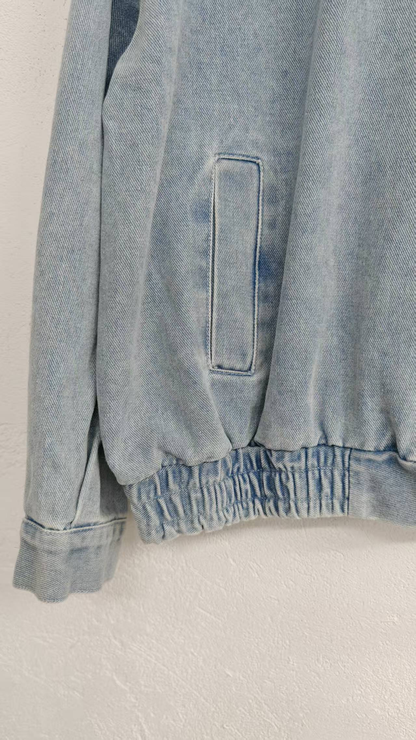 Long-sleeved denim jacket
