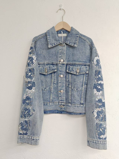 Long-sleeved denim jacket