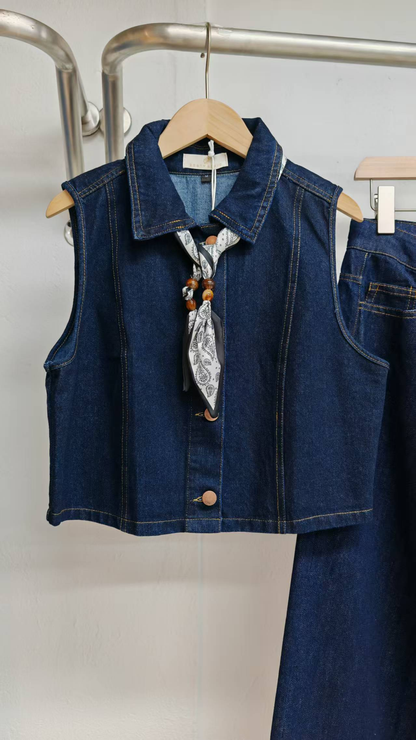 Jeans suit