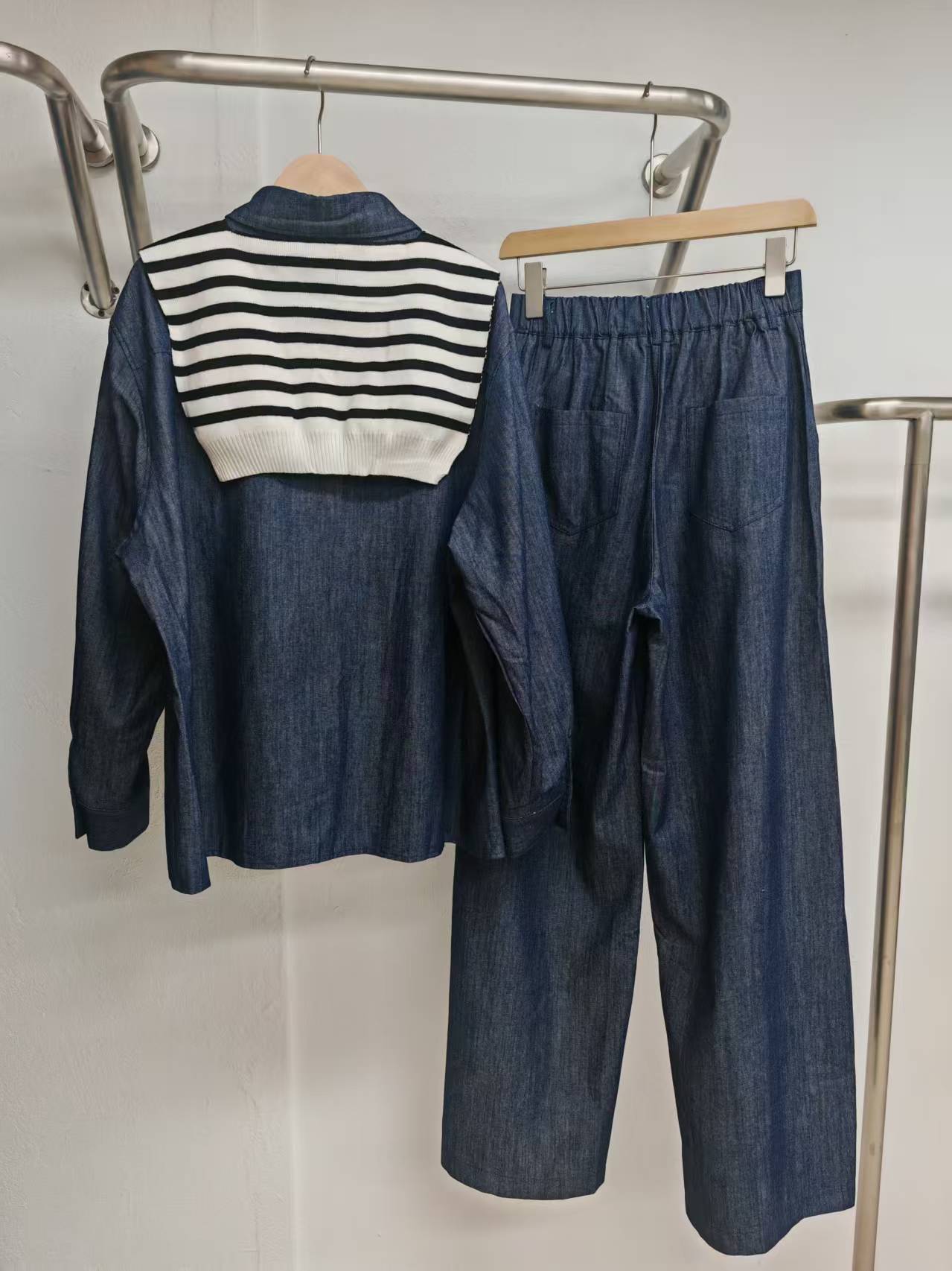 Two-piece set +shawl