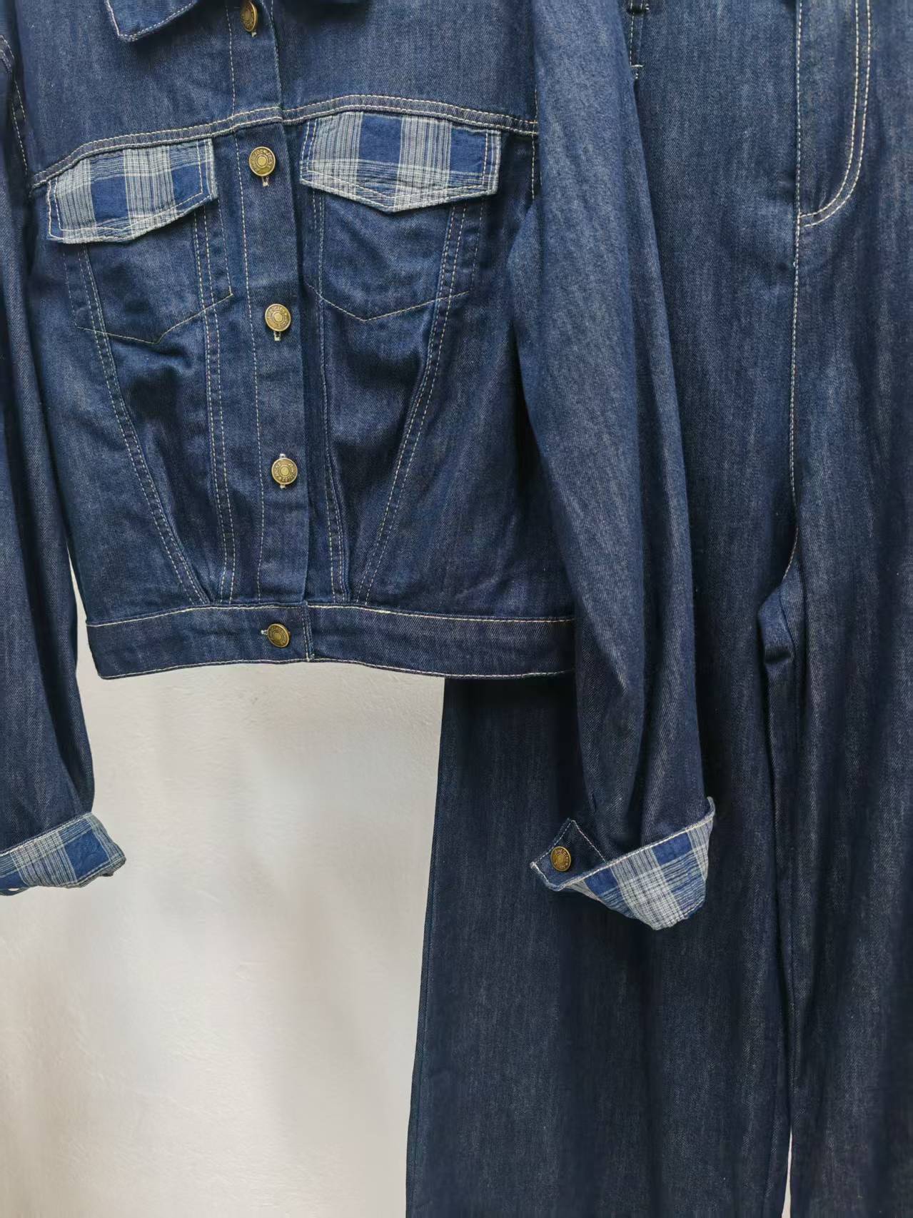 Two-piece set